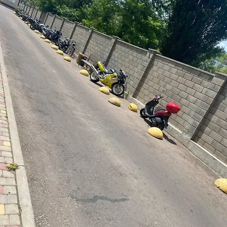 Perfect Near To Train Station And Of Center 오데사