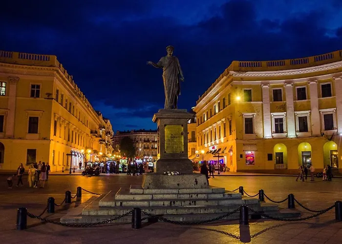 Perfect Near To Train Station And Of Center Appartement Odessa