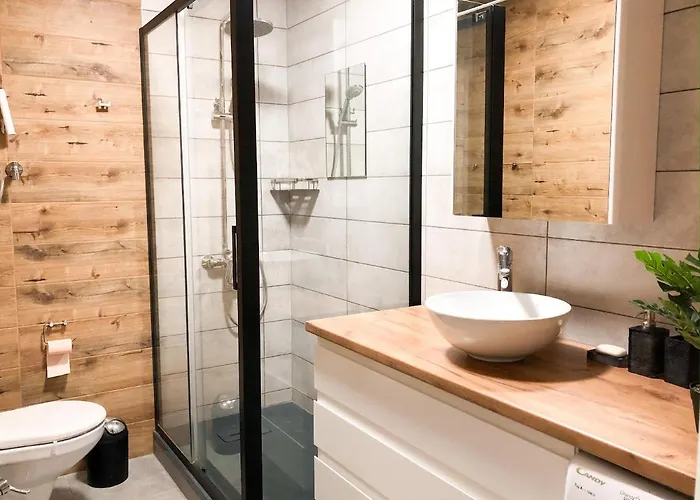 Perfect Near To Train Station And Of Center 敖德萨